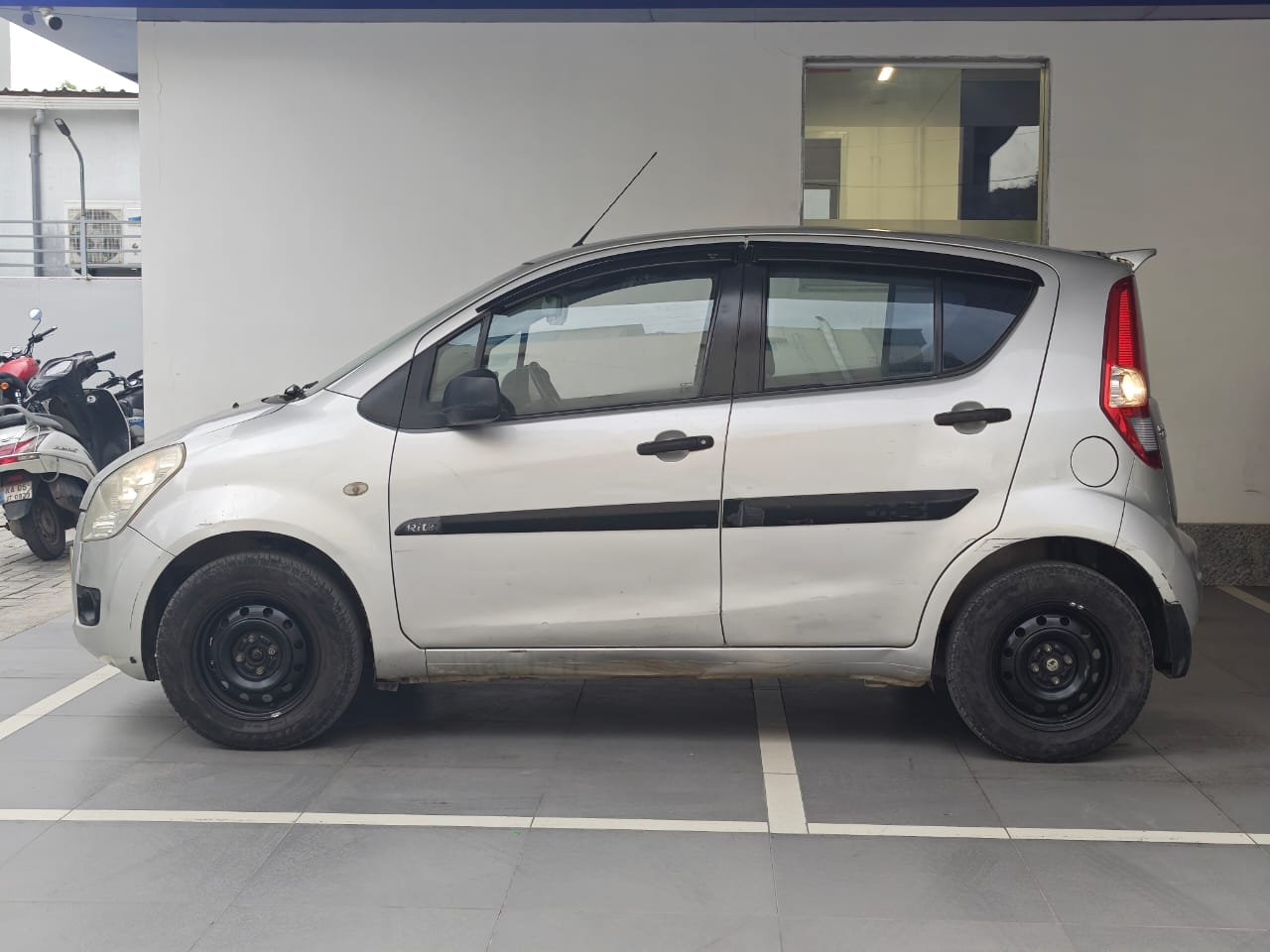 MARUTI SUZUKI RITZ VXI